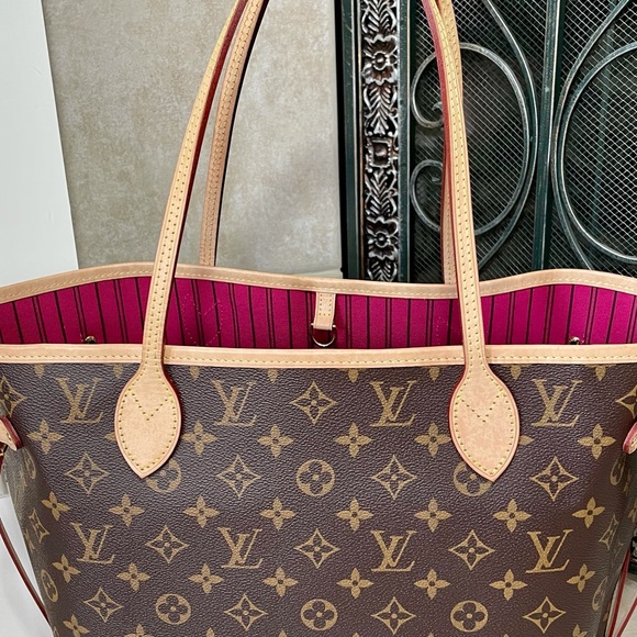 Louis Vuitton Neverfull MM Monogram Print - Picture 6 of 9